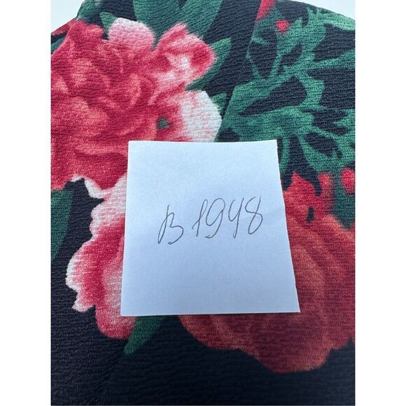 Guess Bohemian Red Black Green Roses Pattern Dress Size 10 Zip EUC - Picture 14 of 14